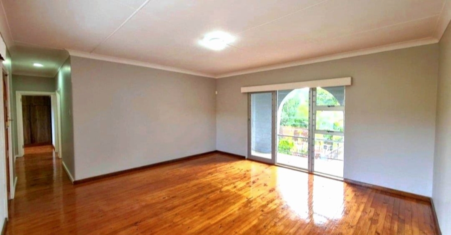 4 Bedroom Property for Sale in Nahoon Valley Park Eastern Cape
